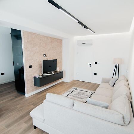 Froa Luxury Apartment Дебър Екстериор снимка