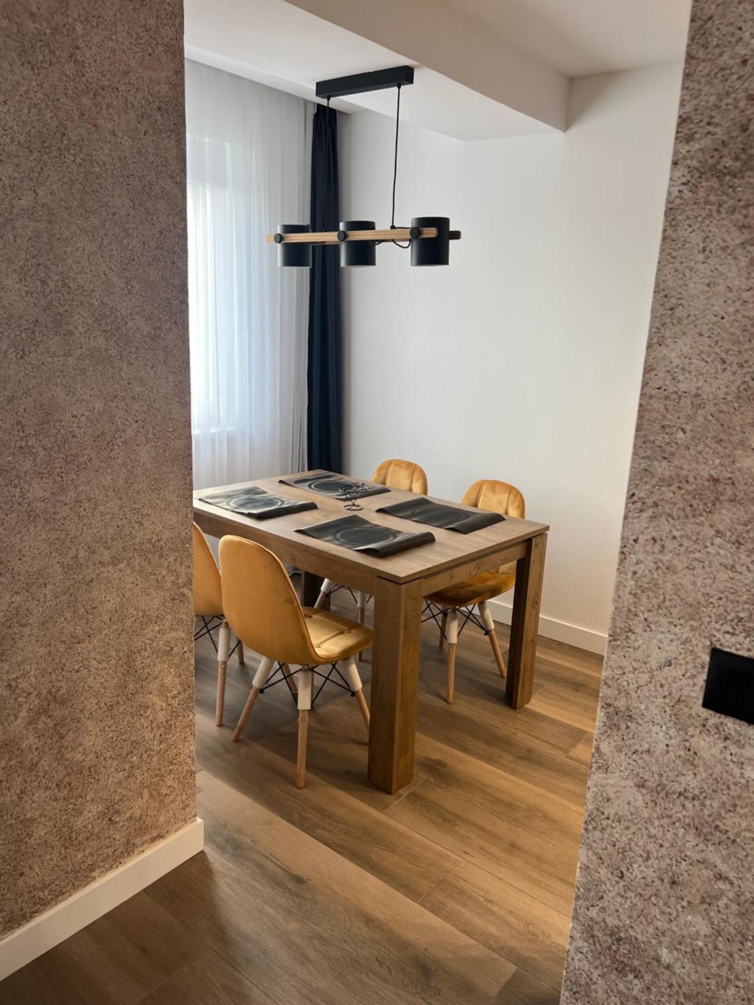 Froa Luxury Apartment Дебър Екстериор снимка