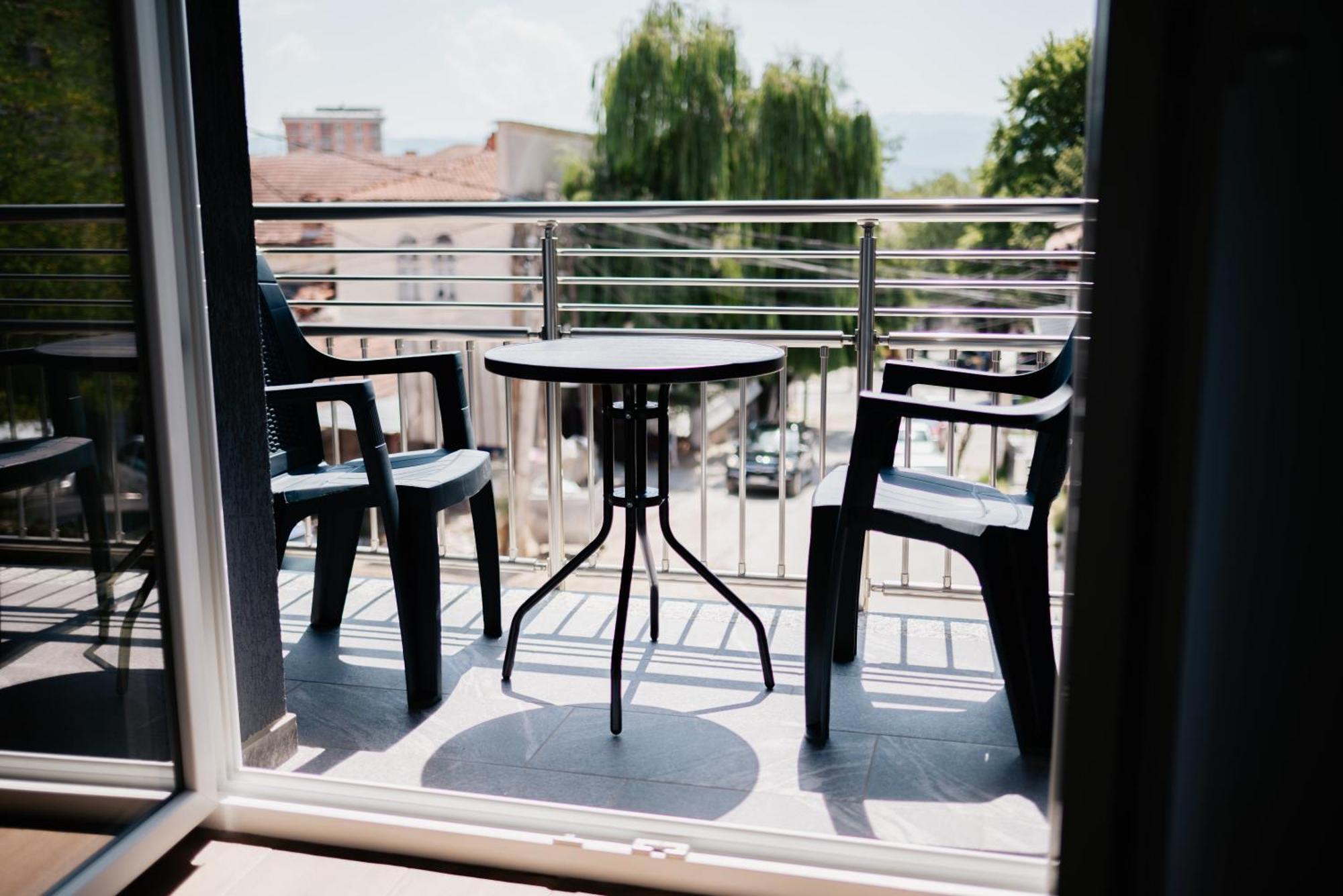 Froa Luxury Apartment Дебър Екстериор снимка