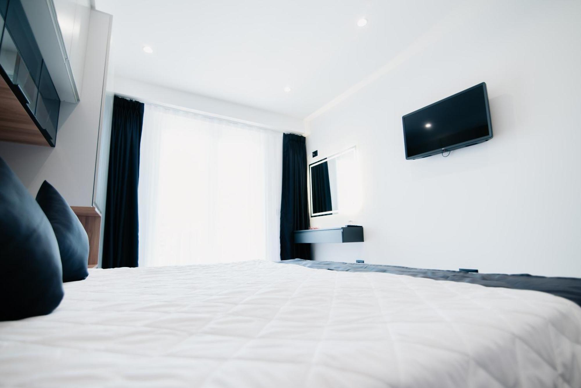 Froa Luxury Apartment Дебър Екстериор снимка